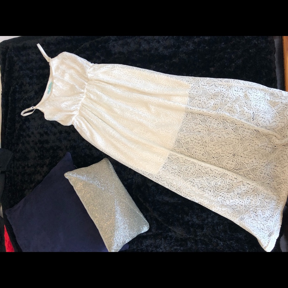 White lace maxi dress